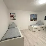 140qm - 4 Zimmer- Parkplatz - Autobahn - Blauer - Mallibase * Garbsen