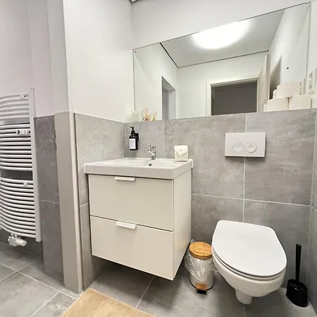 公寓 140qm - 4 Zimmer- Parkplatz - Autobahn - Blauer - Mallibase