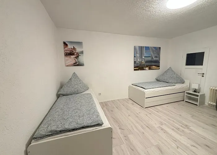140qm - 4 Zimmer- Parkplatz - Autobahn - Blauer - Mallibase * Garbsen