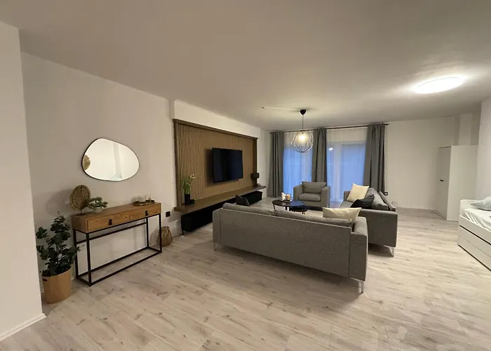 140qm - 4 Zimmer- Parkplatz - Autobahn - Blauer - Mallibase Appartement