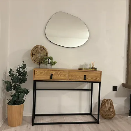 140qm - 4 Zimmer- Parkplatz - Autobahn - Blauer - Mallibase Apartment Garbsen