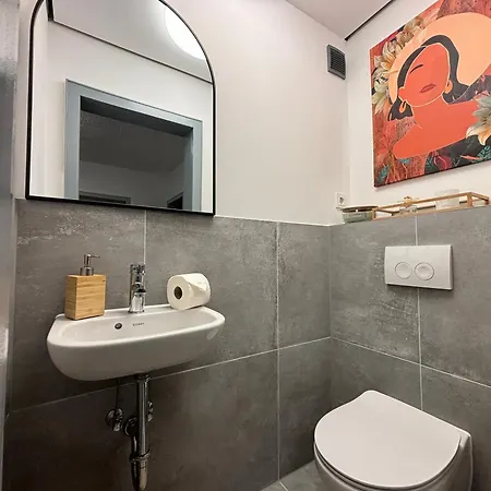 Apartment 140qm - 4 Zimmer- Parkplatz - Autobahn - Blauer - Mallibase *